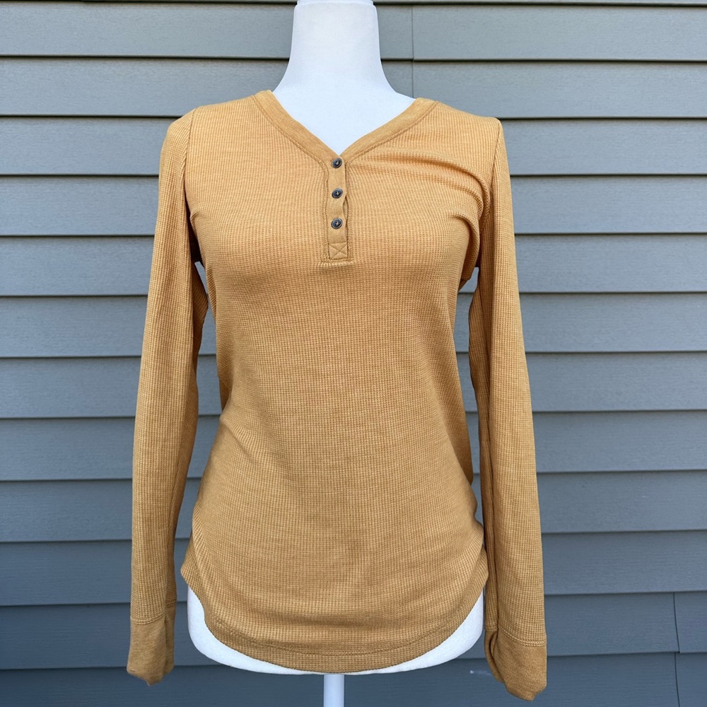 Women’s long sleeve Tee